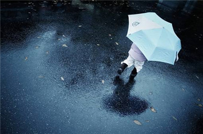 又是雨天