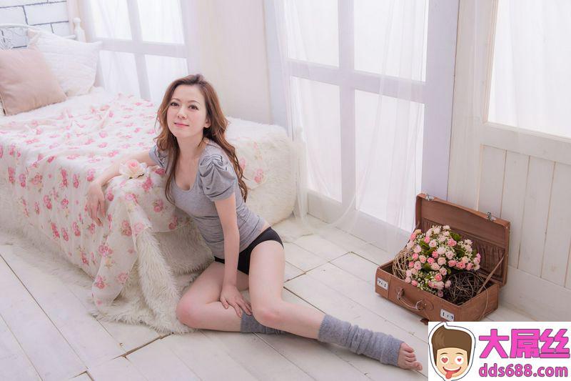 Beautyleg女神Jennifer超高清室拍写真