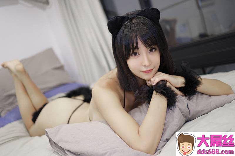 床上的小猫娘