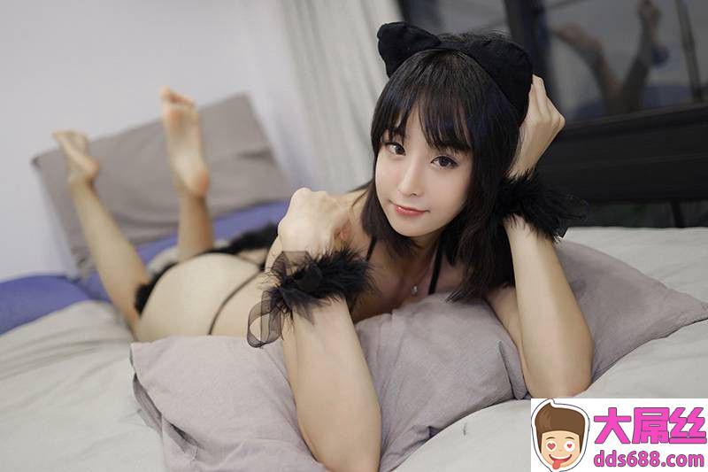 床上的小猫娘