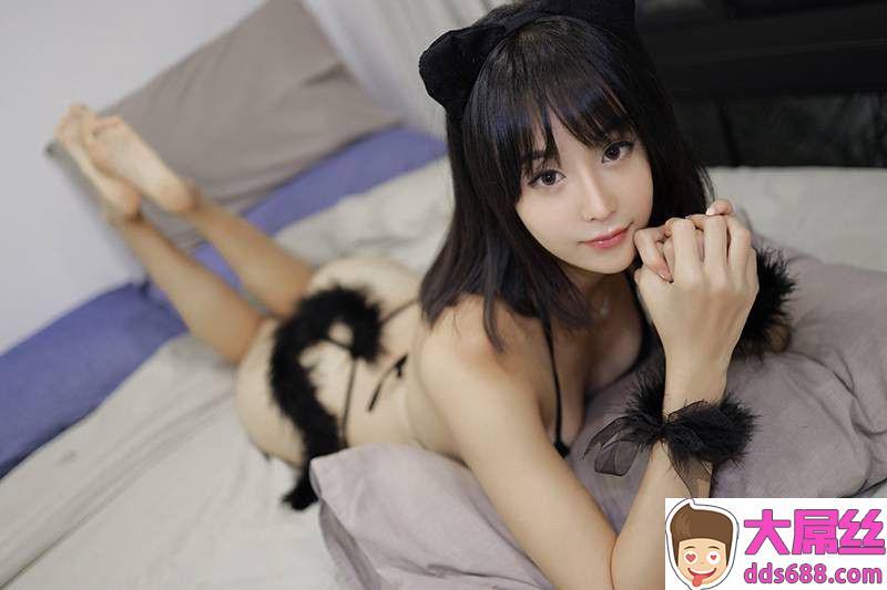 床上的小猫娘