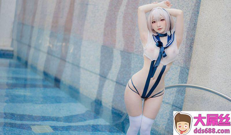 SIRIUS AZUR LANE COSPLAY